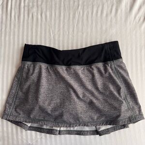 lululemon grey athletic mini skirt!!! :) size 6